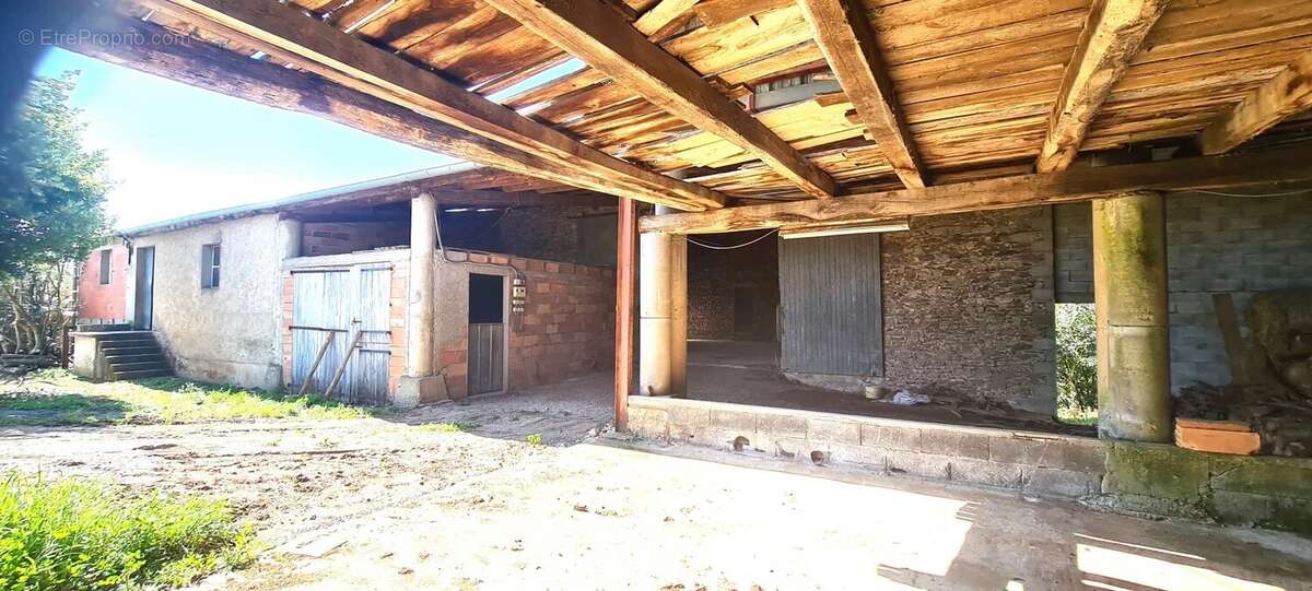 Maison à MONTREDON-LABESSONNIE