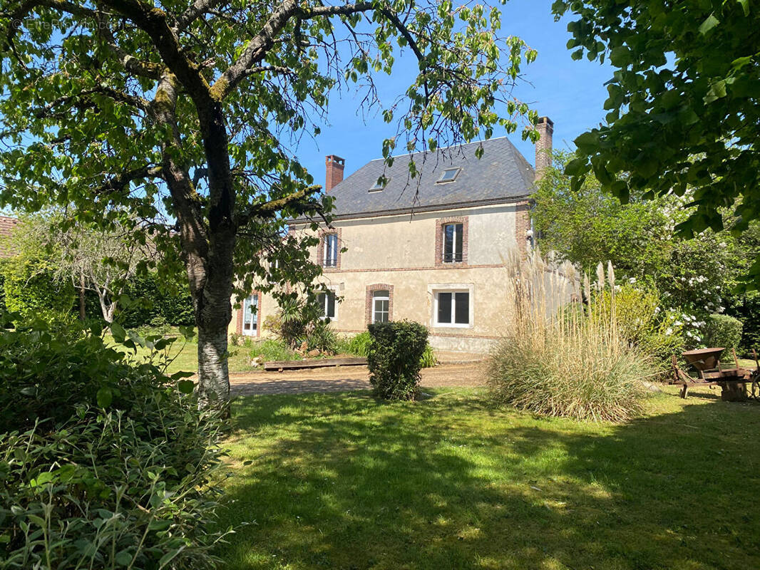 Maison à NEUILLY-SUR-EURE