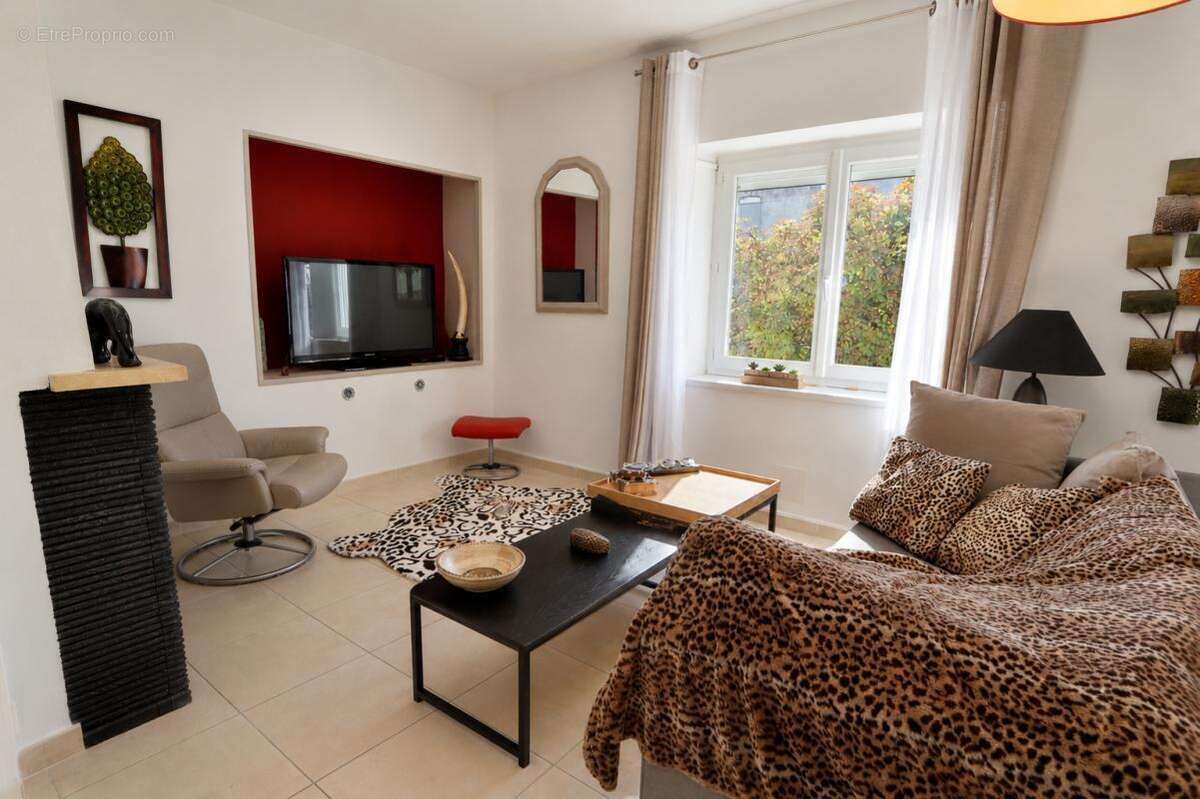Maison à GINESTAS