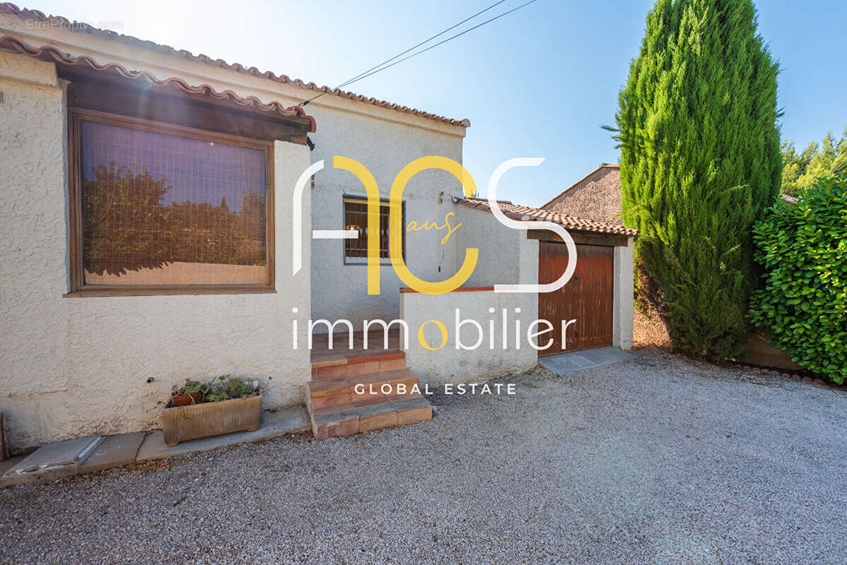 Maison Chateauneuf Les Martigues 5 pièce(s) 101 m2 garage plain pied calme - photo 6