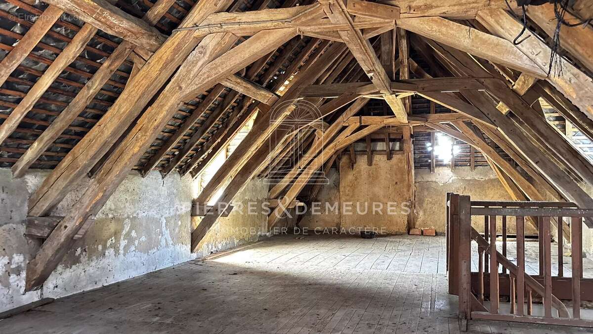 Ancien moulin a renover avec jardinet - photo 22