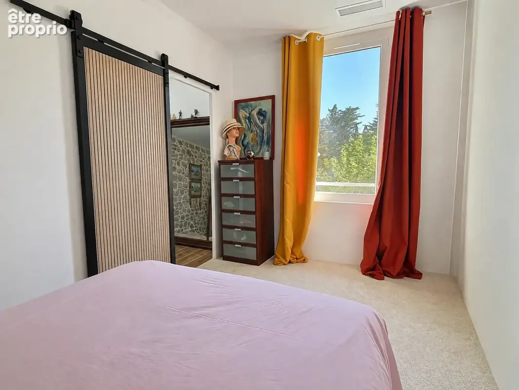 Costebelle -t3 renove au dernier etage - photo 7