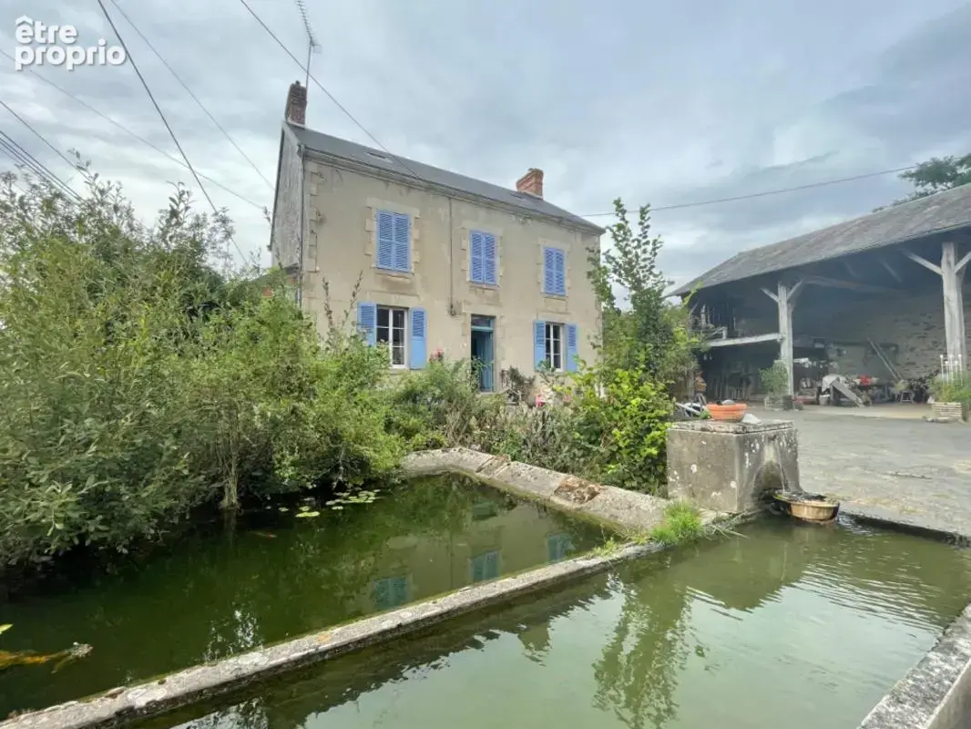 Maison à LA CELLE-DUNOISE