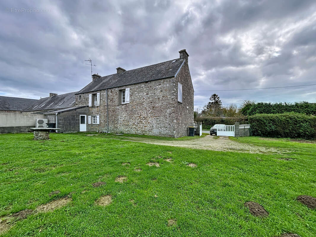 Maison à SORTOSVILLE-EN-BEAUMONT