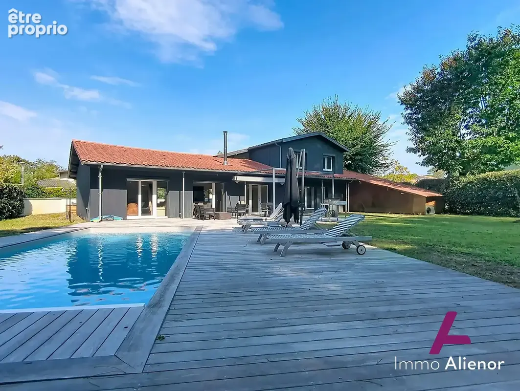 Photo Maison à Andernos-Les-Bains au prix de 959 000€