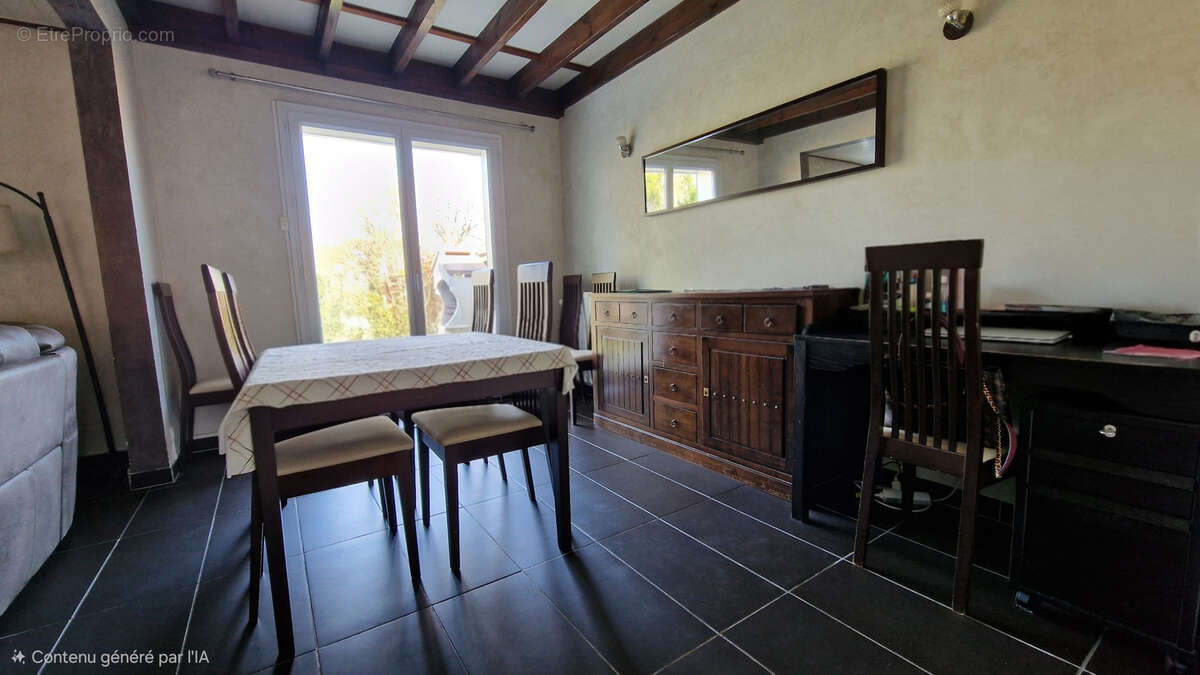 Maison à MARLY-LA-VILLE