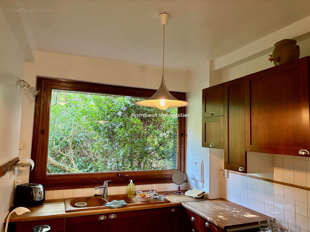 Appartement à LA CELLE-SAINT-CLOUD