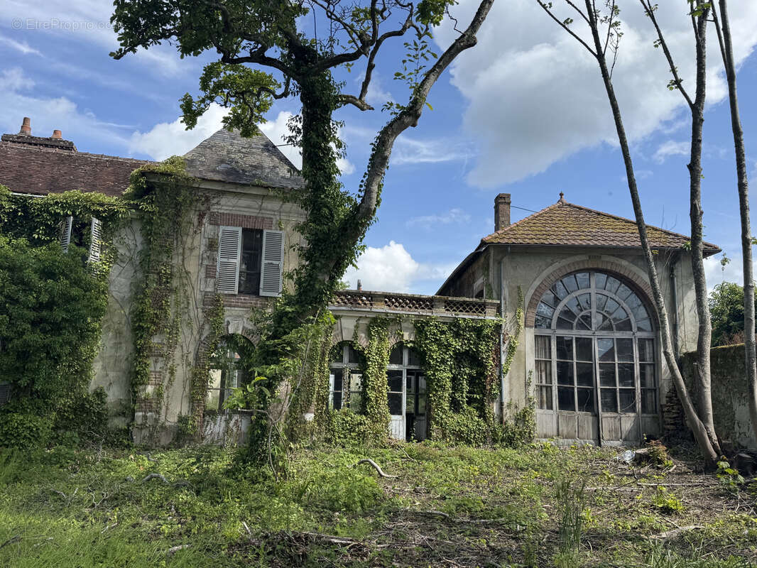 Maison à COUBERT