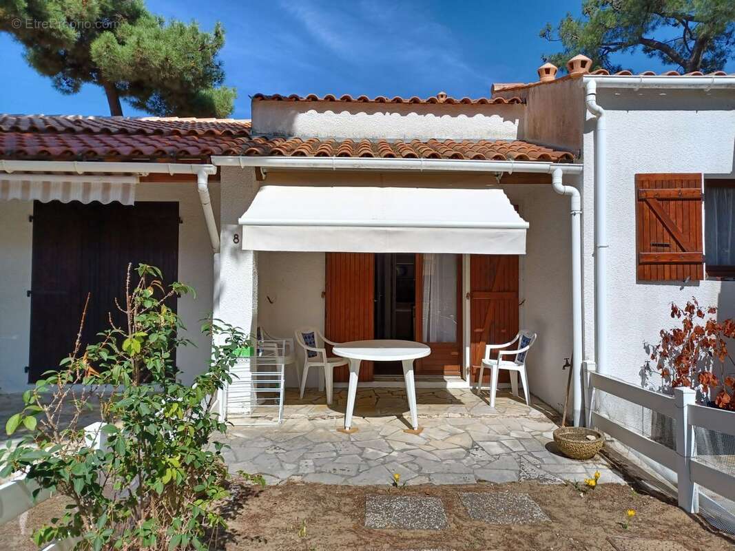 Maison à LES MATHES