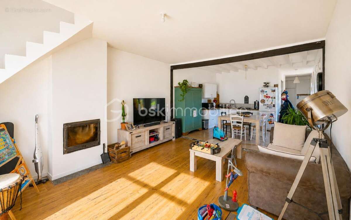 Maison à BONNETABLE