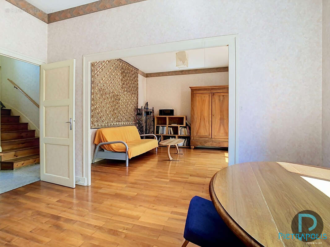 maison BOURG salon sejour