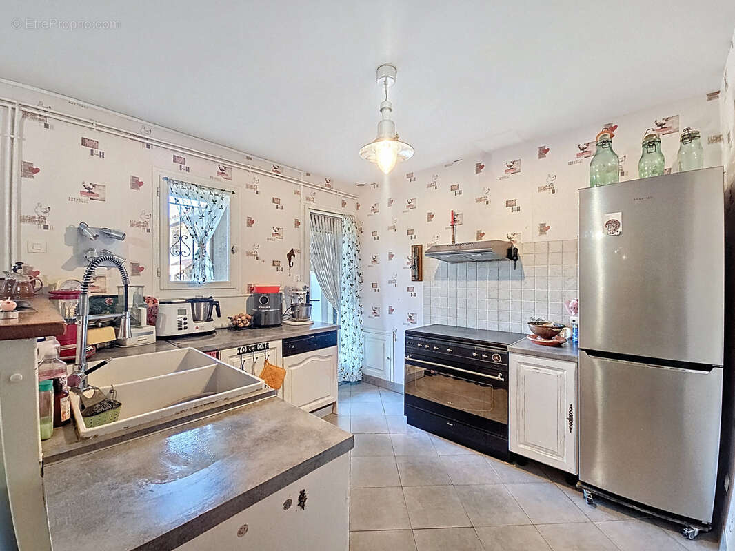 Maison à CURCIAT-DONGALON