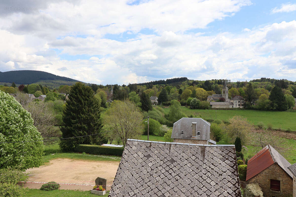Maison à MADRANGES