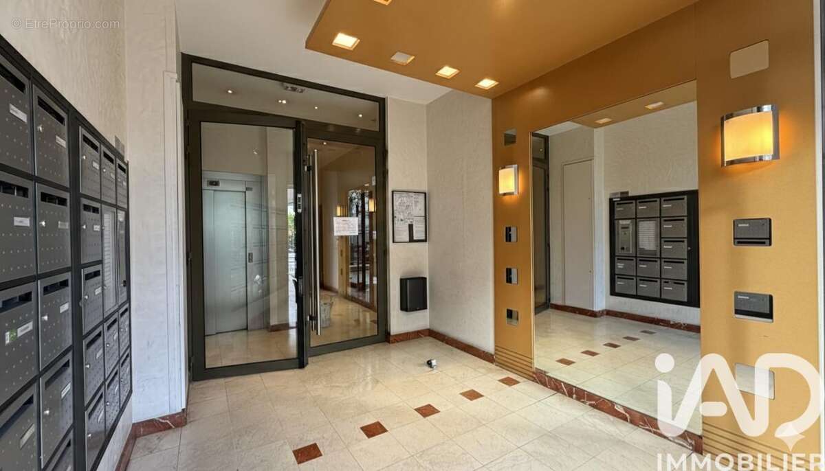 Photo 2 - Appartement à ASNIERES-SUR-SEINE