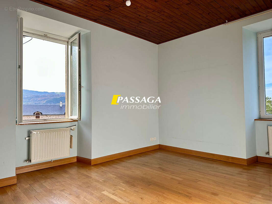 Maison à SEVERAC-LE-CHATEAU