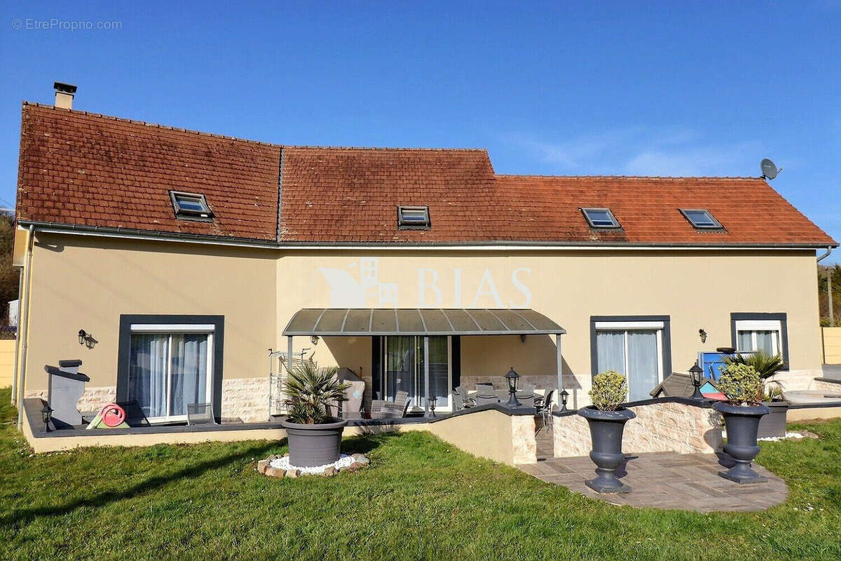 Maison à PONT-L'EVEQUE