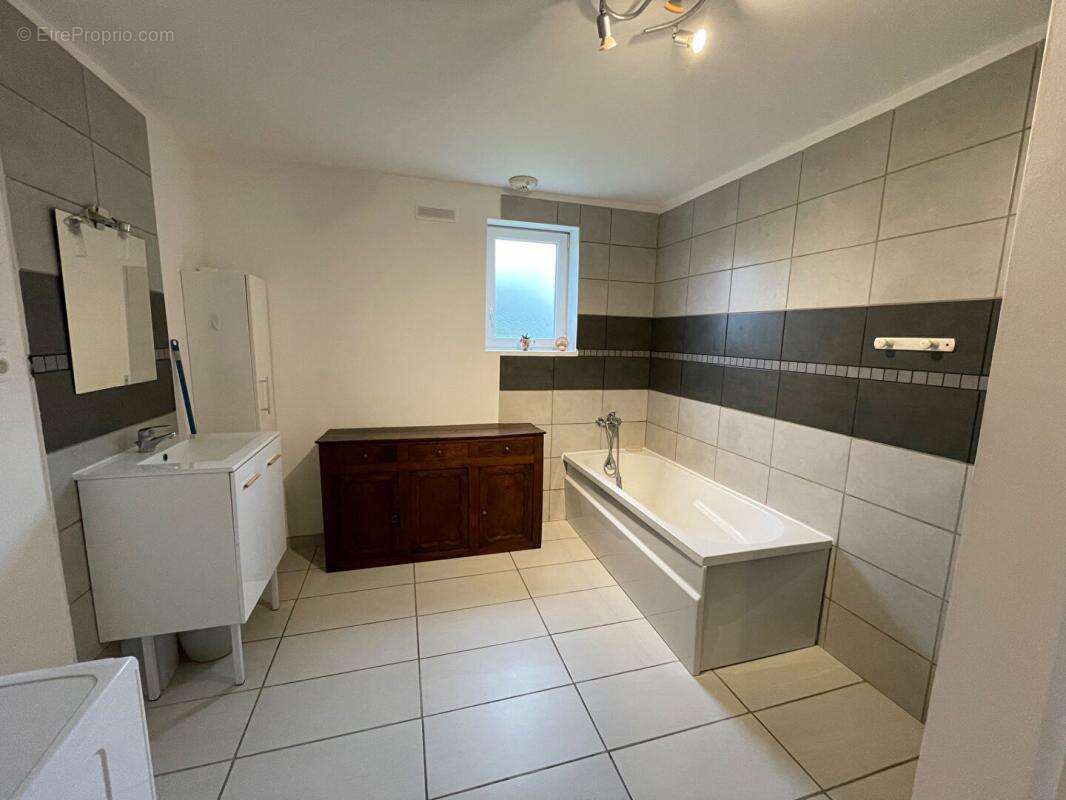 Maison Saint Viaud (44320) - 5 chambres - 168 m2 - photo 16
