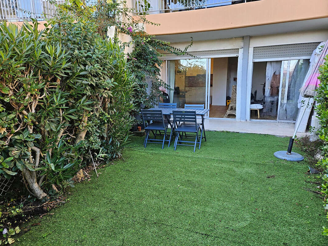 Appartement à MANDELIEU-LA-NAPOULE