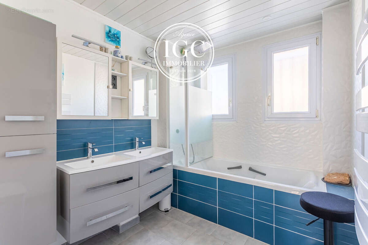 Appartement marseille 13015 - type 3-4 - 79 m² - jardin 180 m² - photo 9