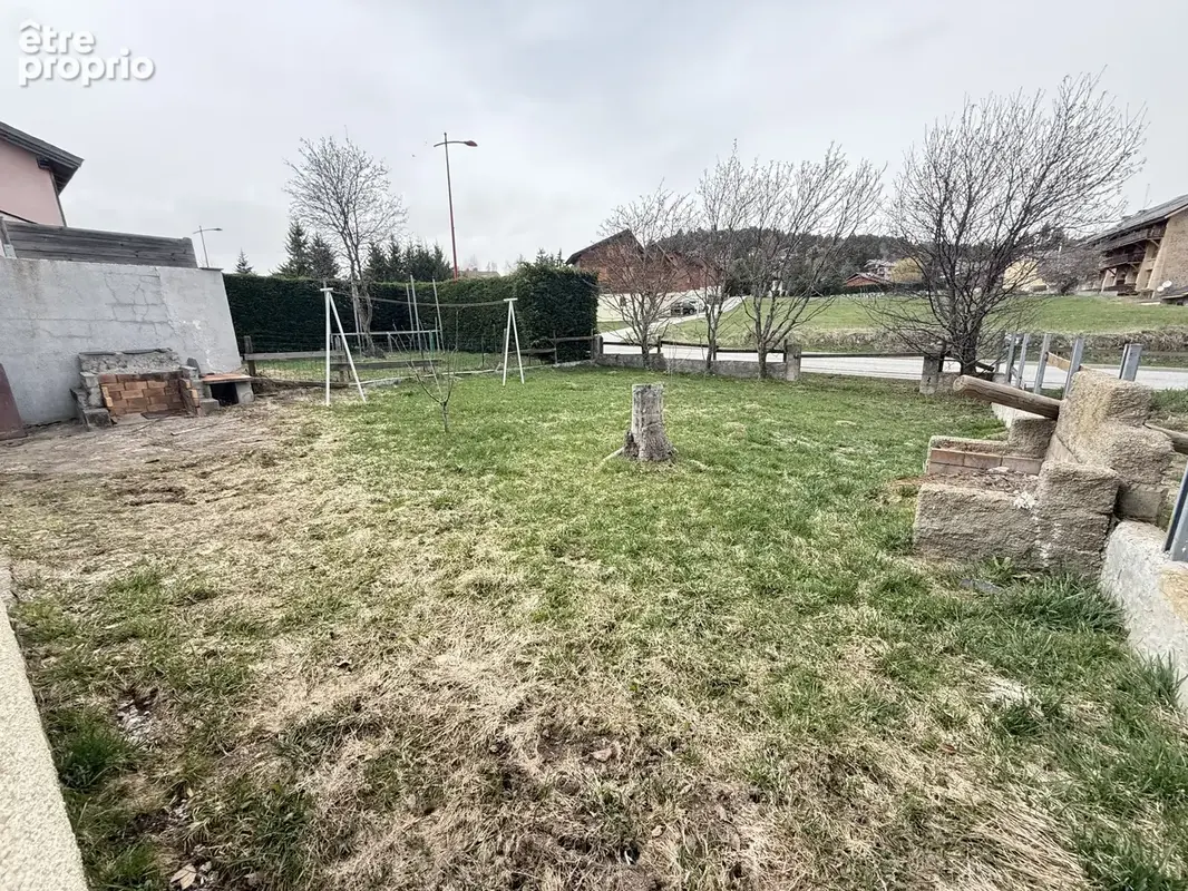 Maison de plain pied avec jardin et garage - photo 12
