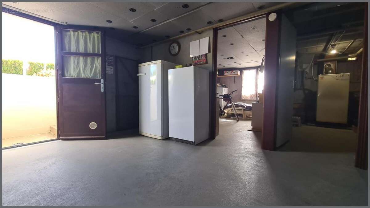 3 chambres, Bel espace en pelouse clos avec jardin - photo 15