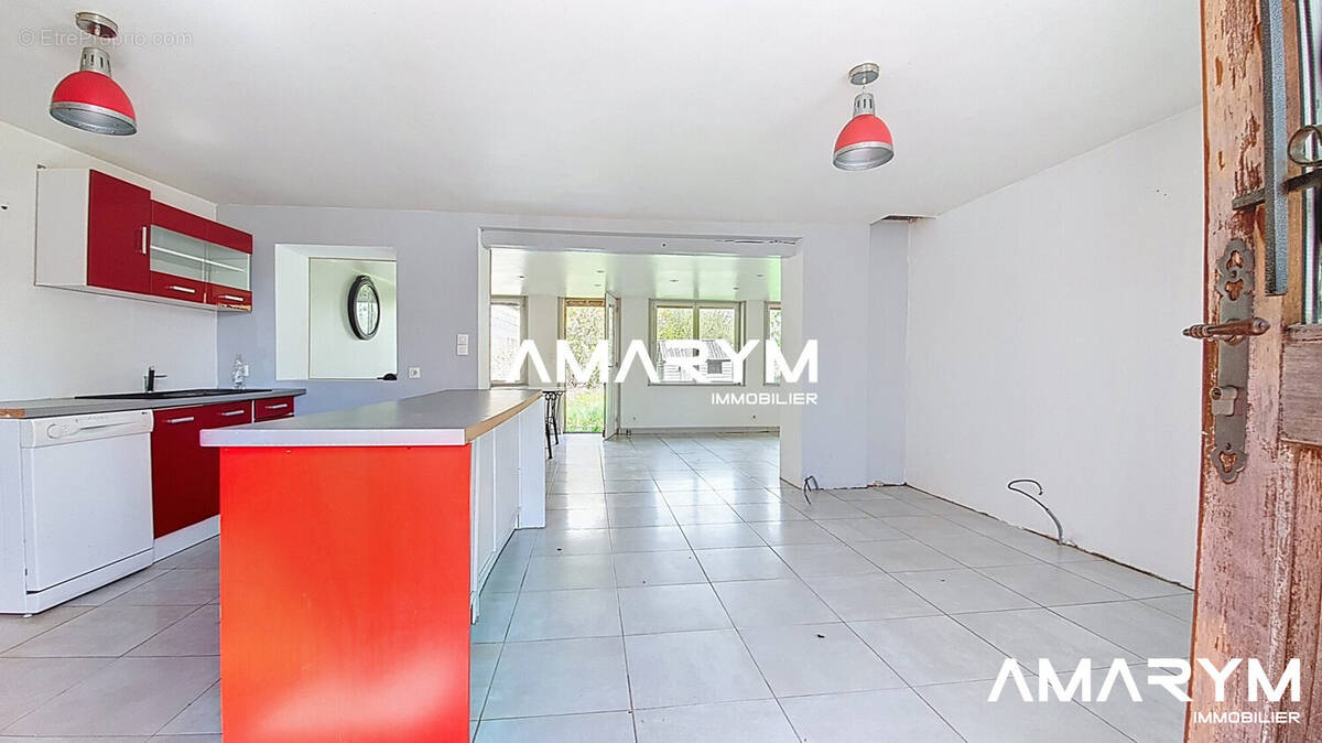 Maison à ESTREBOEUF