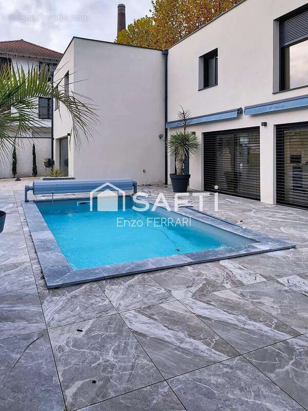 Photo 2 - Maison à ROANNE