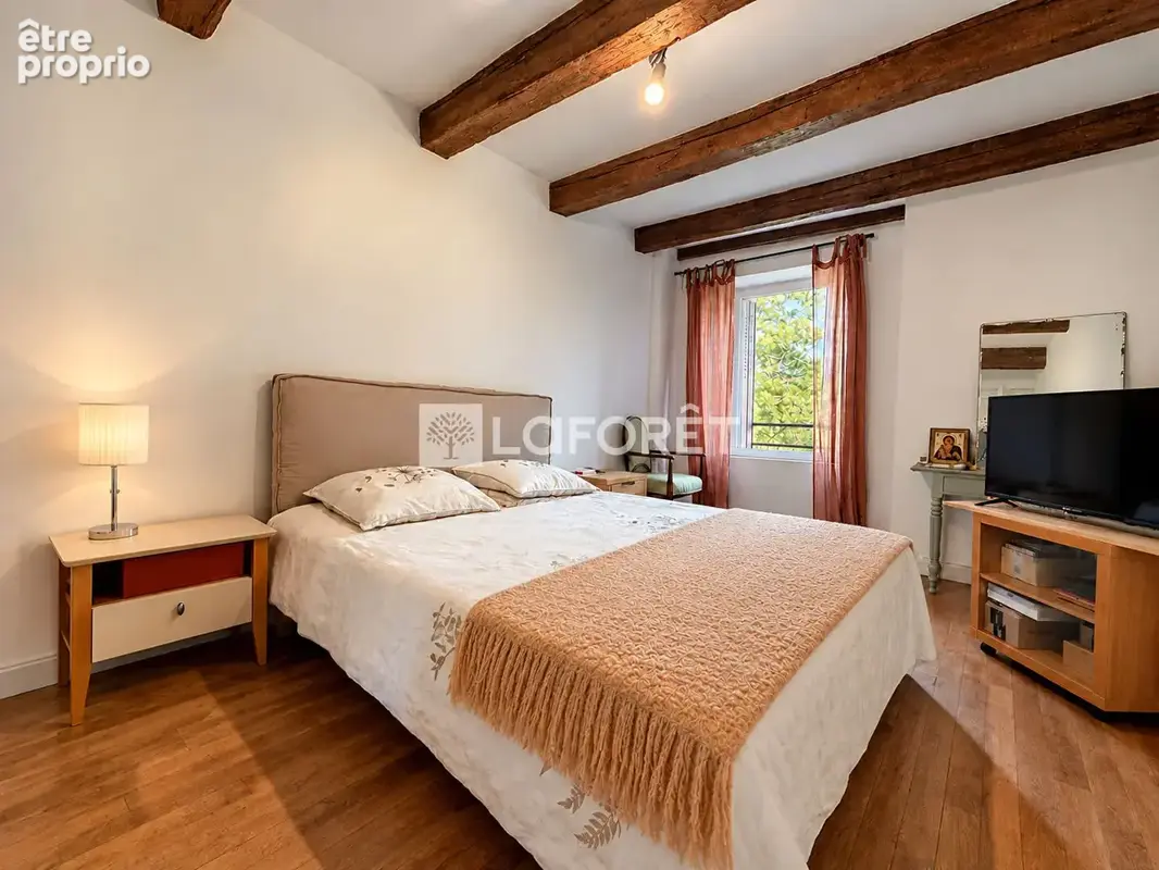 Maison  en pierre renovee avec grange - photo 7