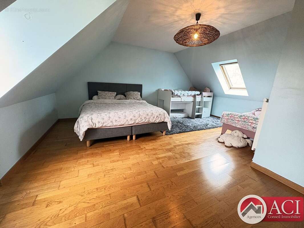 Maison à Meru (60110) - photo 5