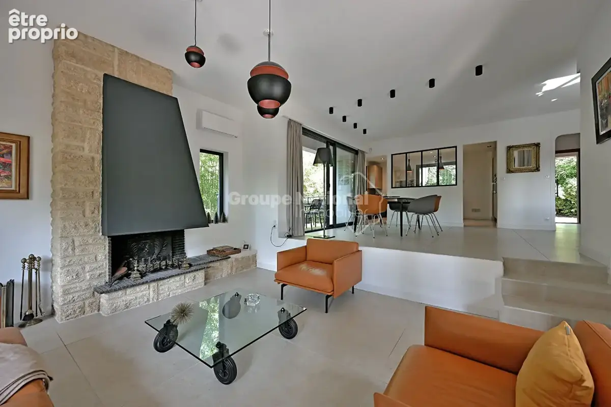 Maison P6 de 194 m² au calme absolu avec jardin sans vis-à-vis - Nîmes Castanet - photo 8