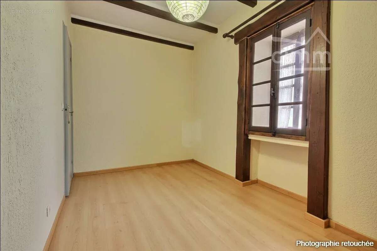 Maison à ALBA-LA-ROMAINE