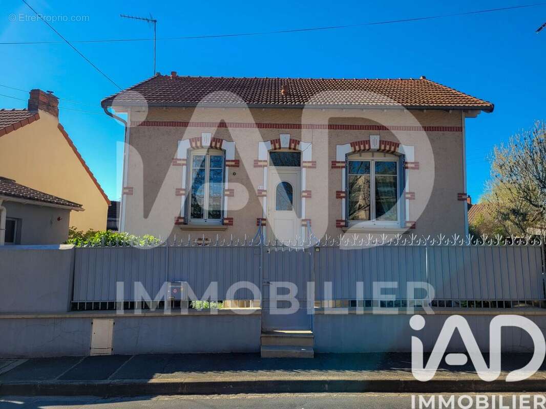 Photo 5 - Maison à MONTLUCON