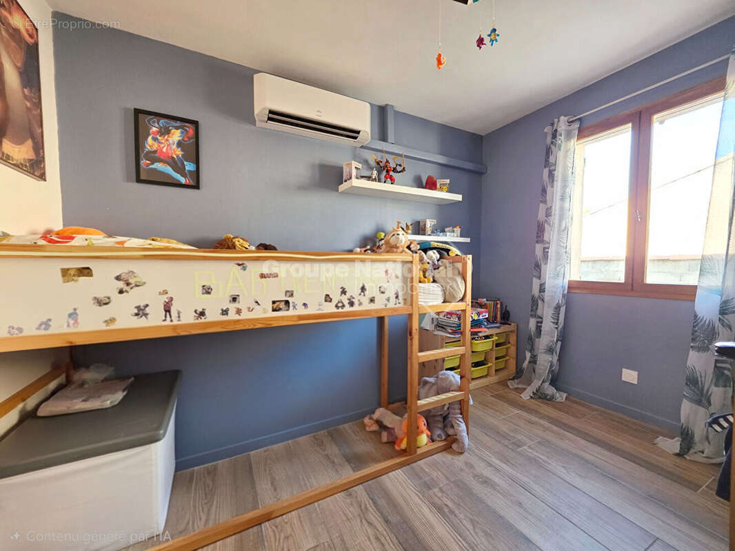 Maison 4 pièces avec piscine à vendre à Saint-Chamas - photo 8
