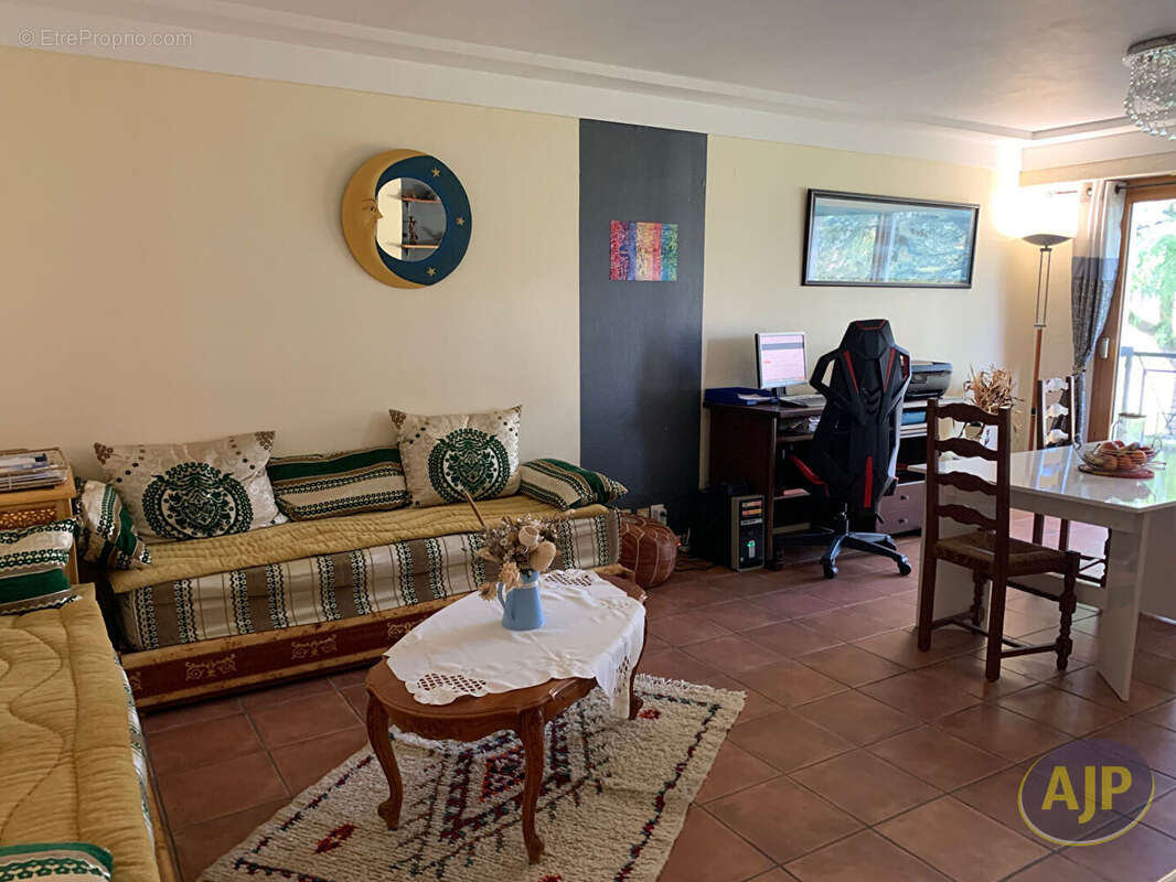 Appartement à SAINT-SEBASTIEN-SUR-LOIRE