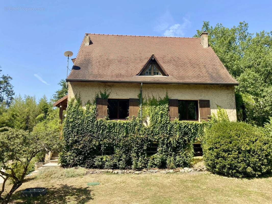Ancien moulin au cœur d'un parc de 1,2 hectare avec plan d'eau - photo 2