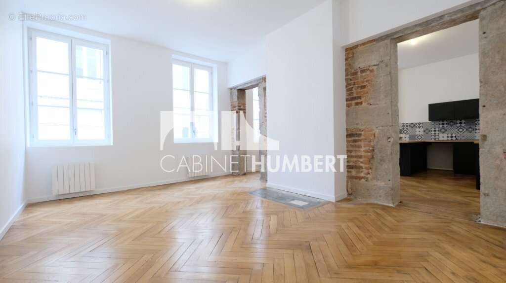 Appartement à SAINT-ETIENNE