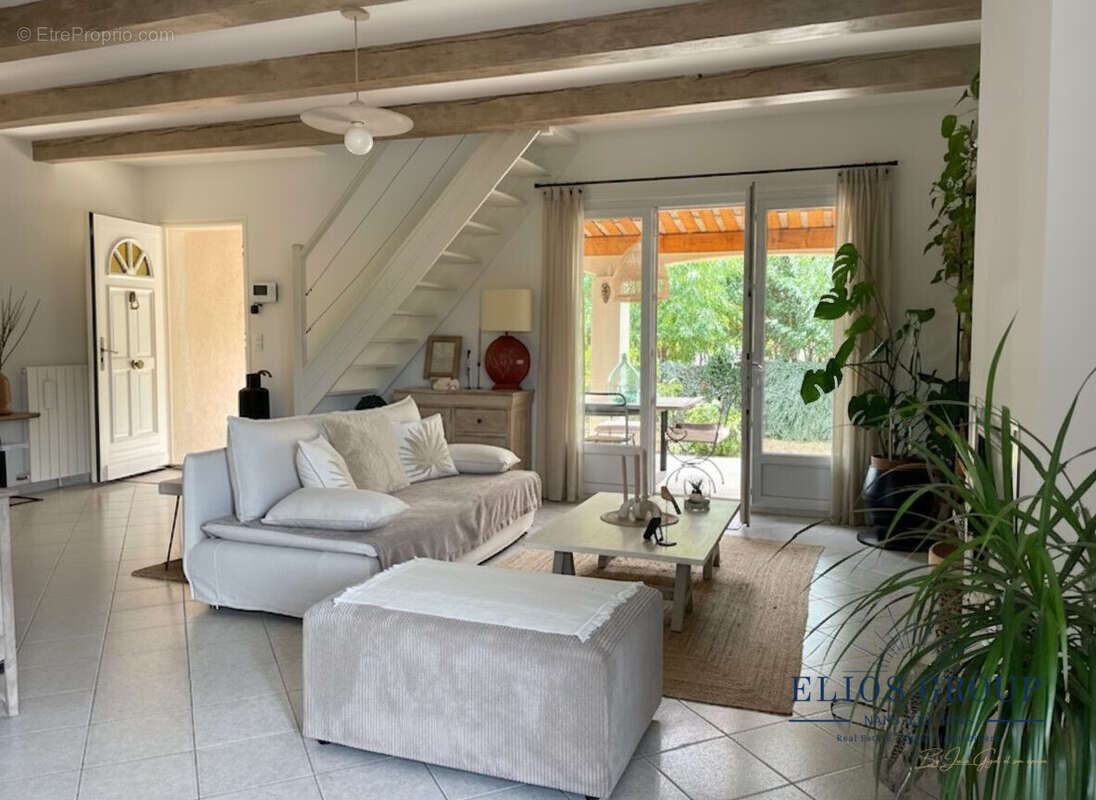 Maison à NANS-LES-PINS