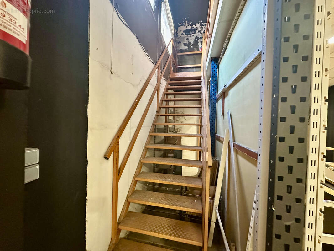 Commerce à PORT-SAINT-LOUIS-DU-RHONE