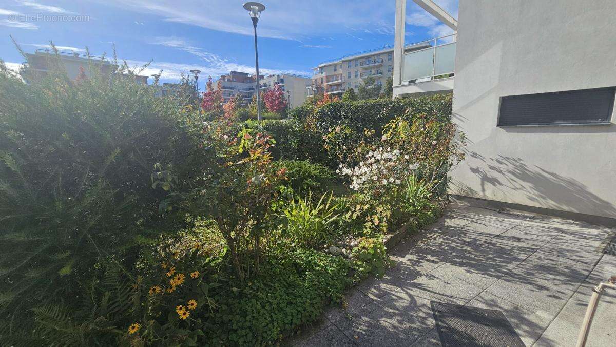 Appartement à SEYNOD