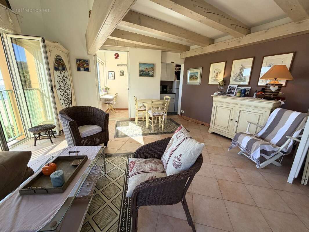 Appartement à GRIMAUD