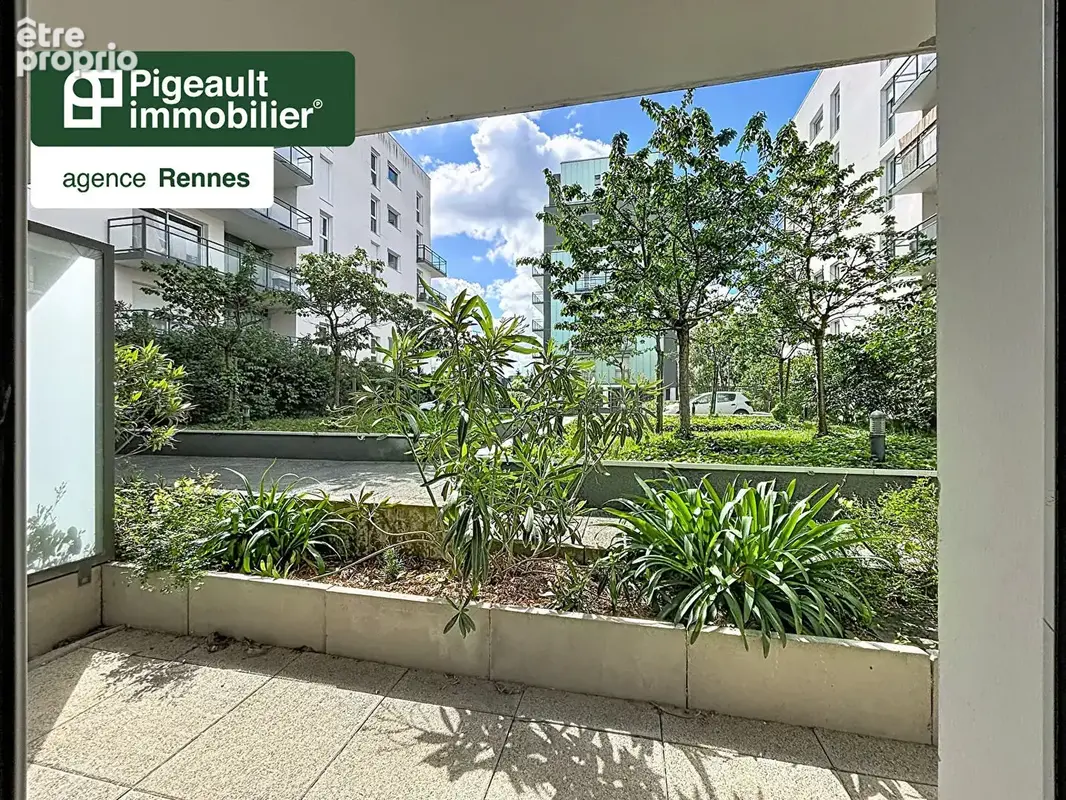 Appartement T2 sous compromis - Rennes Quartier Lorient / Saint Brieuc - Terrasse - Garage - 1 chambre - photo 2