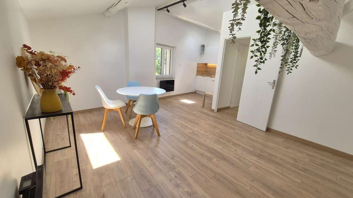 Appartement à CHARLY