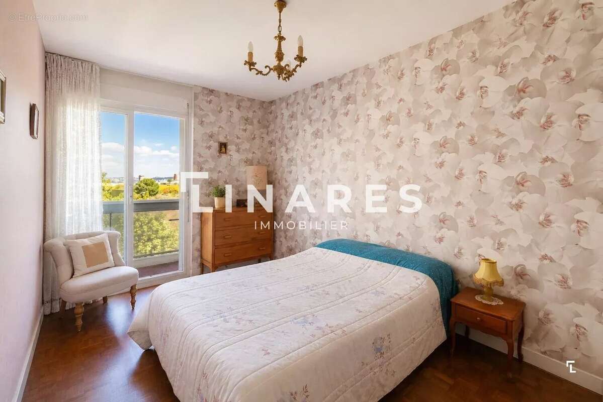 Appartement à MARSEILLE-7E