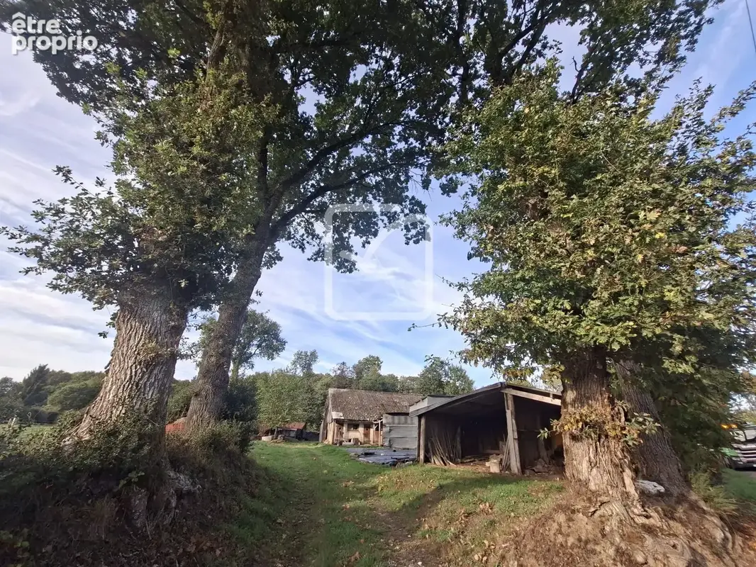 Corps de Ferme et sa maison individuelle de 5 chambres GUILLIERS - photo 14