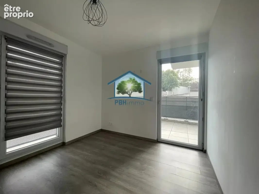 Saint Priest En Jarez Résidence LE QUATRZ Appartement T4, ascenseur, terrasse, parking - photo 6