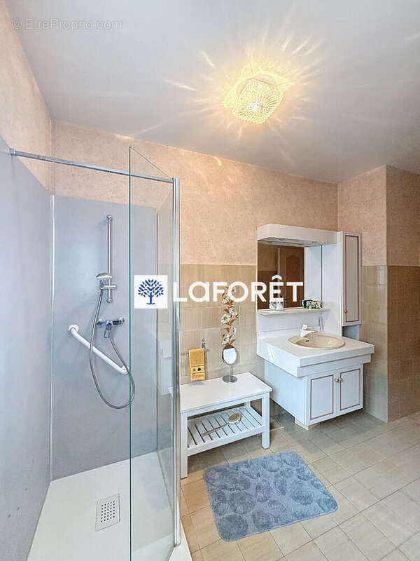 Maison à SAINT-CHEF