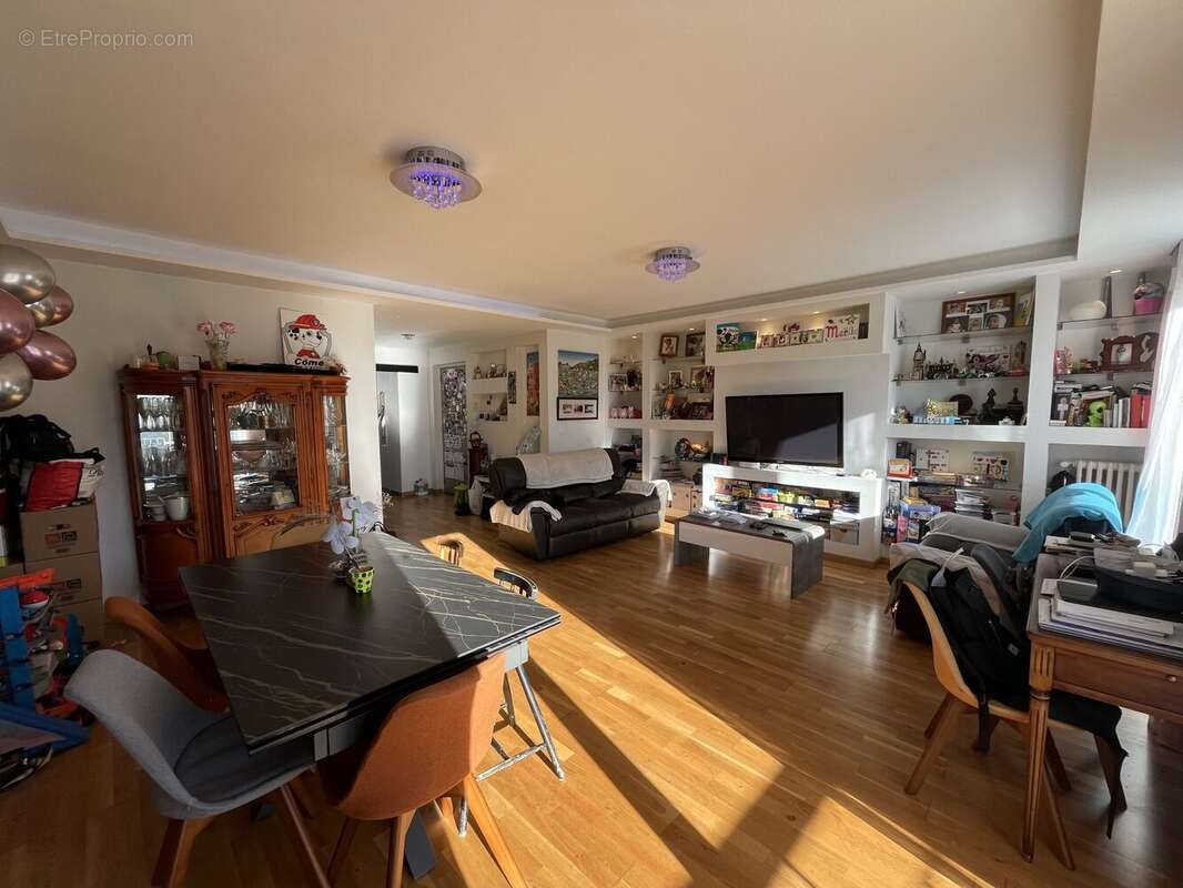 Appartement à SAINT-ETIENNE