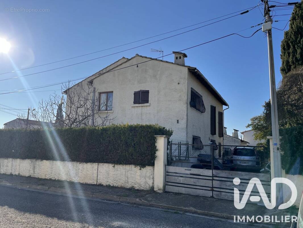 Photo 1 - Maison à ARLES