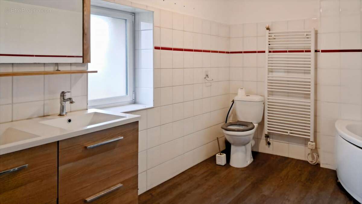 Maison à BAIN-DE-BRETAGNE