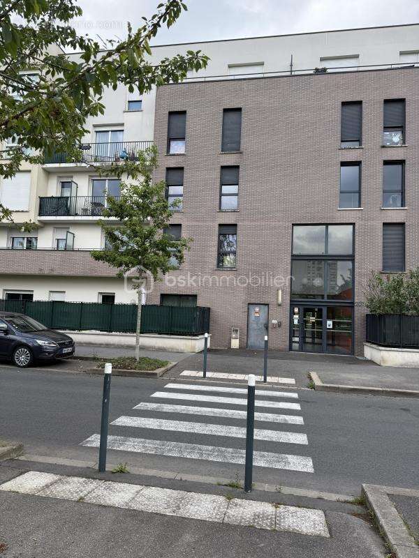 Appartement à FLEURY-MEROGIS